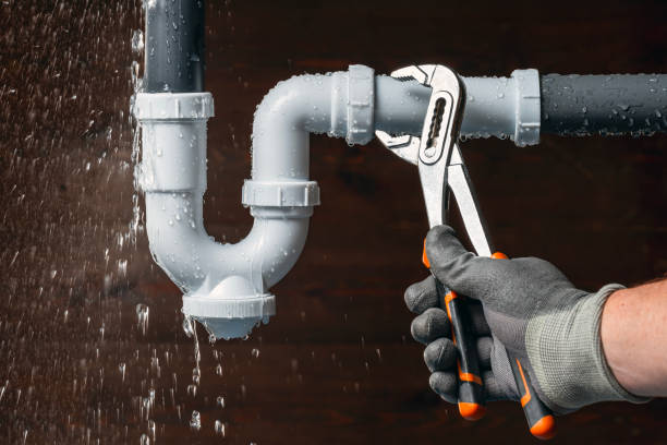 Professional Leak Detection technician working in Caroga Lake, NY